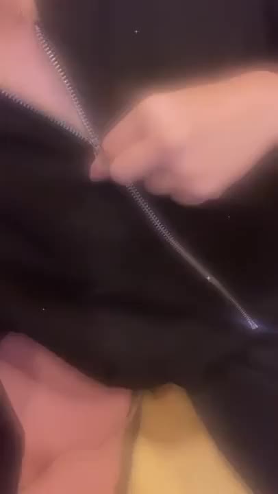 チャックを開けたら…