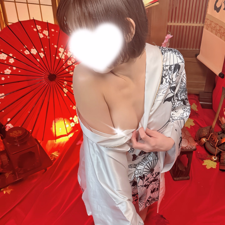 本日ここまでお相手してくださったお兄さん方
ありがとうございました♪

お外が本当に寒いですよね💦


お部屋ぬくぬくにしてお待ちしておりますので、このあともお誘い待ってます🍀*゜