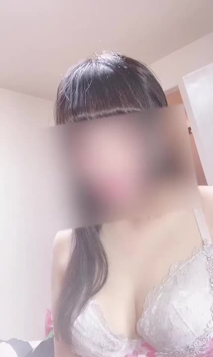 エチエチに

下着を外す

るびぃちゃん(/ω＼*)💕

続きは会ってからの

お楽しみだよ( *´艸`)