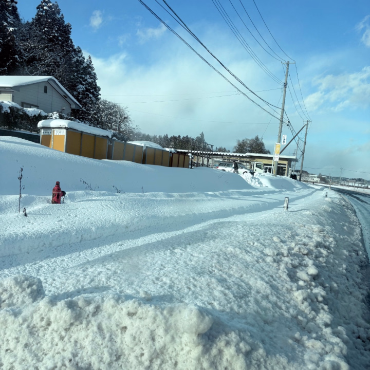 雪だぁあー！


٩(〃._.〃)ว٩(〃._.〃)ว

イベント参加中♡♡
イベント投稿に 1日1回無料スタンプおせるので
よろしければ
よろしくお願いします☆