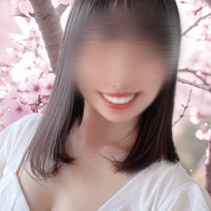 明日明後日出勤します！ご予約受け付け中です💗💗愛に来てね🥰

18日(土)10:00-18:00
19日(日)12:00-18:00