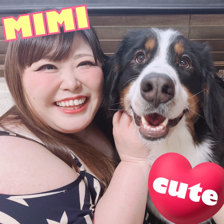 この前のお休みに可愛いワンちゃんたちに会いに行きました😚
ほんとーに可愛いすぎて癒されて幸せだったなー❤️
一緒にお写真も撮ってくれてにこにこで可愛い🥺💕
またすぐあいたくなっちゃうなこれは😳
わんちゃんと一緒に住むのが夢になっちゃった🥴