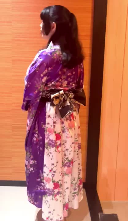 和装👘の下って
どうなってると思います？☺️💓

妖艶で艶やかな乙姫宴🎶
こだわりの【和】が詰まった内装のお部屋ゆったり和の音楽が流れる中、一緒のお時間楽しく過ごそうね🩷🩷

一緒に気持ち良くお風呂🫧に入るにはしなきゃいけない事があるよね😘

丁寧に♡あなた♡のお洋服をお預かりしたら、そのあとは…💗

和装👘の帯を解いて欲しいなぁ❤️ྀི

ゆっくりと白い肌が見え始めて
見ている♡あなた♡から、おおっ…て声が聞こえると余計にドキドキ💓しちゃうんだぁ🥰

そこから始まるドキドキ💓密着も得意だよ🎶

更にその先も一緒に沢山、楽しもうね❤️❤️

うい♡特別イベントの
ドキドキ💓と癒し🍀のマッサージ✨も大好評💞なので

お誘いしてくれたら嬉しいなぁ💖