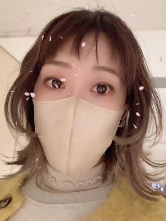 最近のさやかはこんな感じです！いつも応援してくださるマイノリティーなあなたのおかげで、春からさらに夢に向かって頑張れそうです！引き続き応援して頂けたら嬉しいです✨