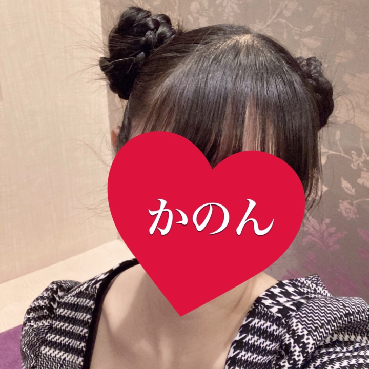 お久しぶりです(*^^*)

本日出勤してます＼(^▽^)／
14時までの予定です♪

久しぶりの出勤で緊張してますが
たくさんの皆様に会えるのを楽しみにしてます(* ᴗ͈ˬᴗ͈)”

ご予約ご来店お待ちしております✨