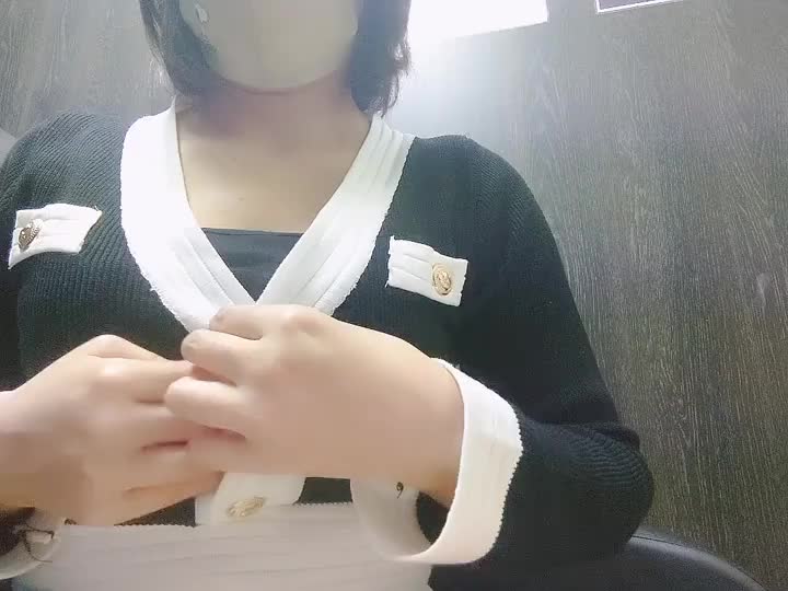 こんにちは☺️

連休最終日も良いお天気になりましたね😉👍

本日も16時から出勤致します😌

お時間合いましたら、お誘いして下さると嬉しいです😆

一緒に楽しみましょう🥰

デ━トのお誘いお待ちしております😉💕🍀

京都　ホテヘル　おっぱい　動画　エロ好き