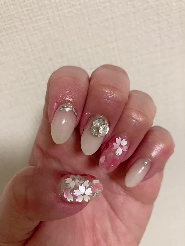 桜満開ネイル🤩🌸💫💫