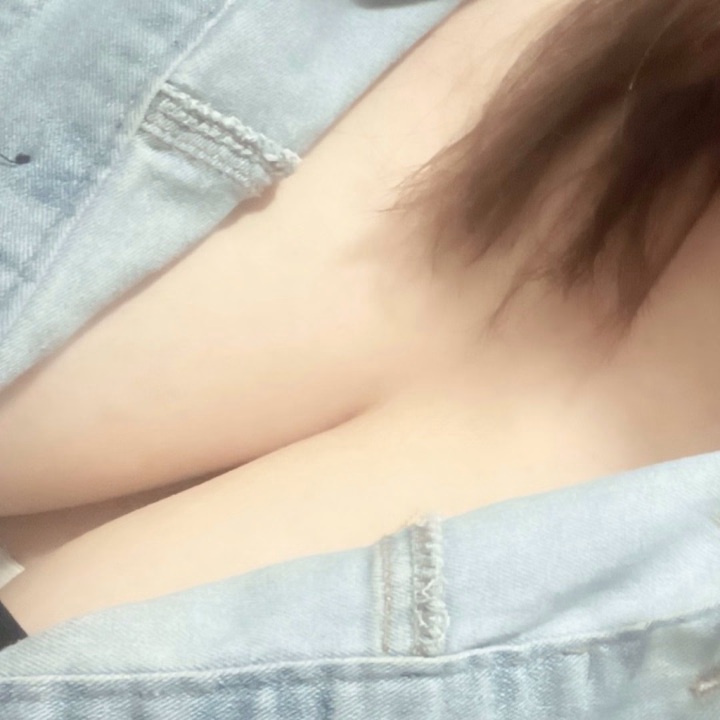 今日お会いいただいたお兄さま方ありがとうございます🥰

明日火曜日1/20も12:00～21:00で出勤予定です！今日ご都合合わなかったお兄さんいらしたらぜひよろしくお願いいたします🎀

これから平日お昼の出勤が少なくなります🥲
そのため、平日早めのお時間の方がご都合良いお兄さんはぜひ今週来ていただけると嬉しいです❣️

よろしくお願いいたします🥰🌸