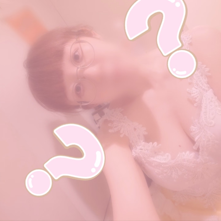 みんなおしりの写真ってどうやって撮ってるんだろー❓❓
なんか専用の道具とかあるんかな❓❓❓