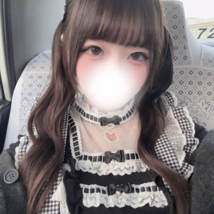 おはようございます♡

今月ラスト出勤です🥲💧‬

次は来月になるので会いに来てくださいᐡ´т ‧̫ т ᐡ

ひさしぶりにリズリサ着たんだけど、顔が服に負けてました❕🙀

フリフリすぎて厳しかった🥲笑