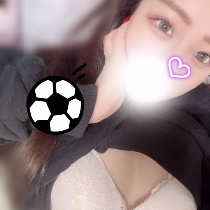 おはよおおお♡♡


一昨日遊んでくれたお兄さん
どうもありがとうございました🥰👏🏻



仲良しガンダムお兄さん♡
仲良しぱぱ♡
初めましてお兄さんも♡


おかげさまで1日あっとゆう間だったよ💖




昨日はおやすみ頂いてました♡♡
予定通り今日は早起き成功✨️
見れてよかったあ⚽️！！
次もリアルタイムでみれる❤️



そんなえりか氏残り4日でいったん
おやすみ入ります🙆‍♀️


平日だけど仲良ししてくれたら嬉しい👩‍❤️‍👩


本日もよろしくどーぞ♡♡