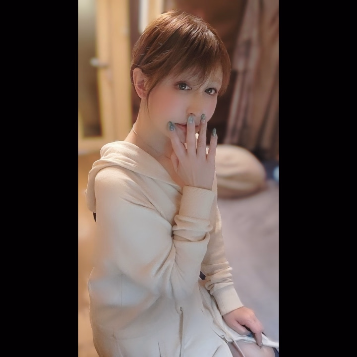 帰りにお醤油を買って帰るって、自分に言い聞かせてるのに、毎日忘れちゃううたこです😂

今夜は少し早めに出勤できそうなので、珍しく20時から頑張りますね☺️

いつもより早い時間ですが、素敵なご縁がありますように🤍

#新宿 #都内 #20時から出勤