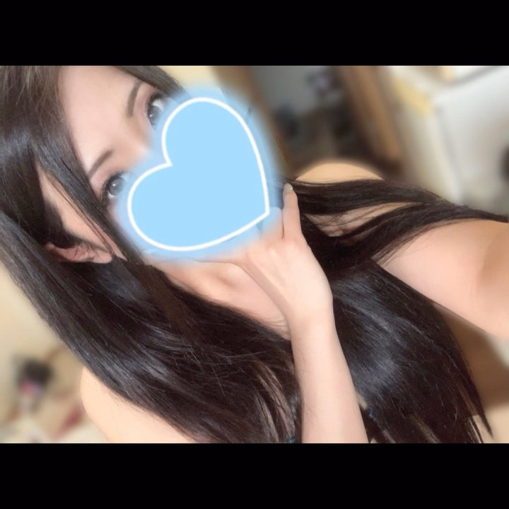 おはにょん♡

昨日遊んでくれた
初めましてお兄さん達
仲良しさん達
ありがとうございました꒰ᐢ⸝⸝´ > ·̫ <⸝⸝ᐢ꒱♥️♥️

♡しばちゃん♡
♡仲良しサッカー⚽️ニキ♡

こっちの事情なのに
都合つけてくれてありがとううう🥺💓
お祝いで一緒にご飯食べれたの
嬉しかったあ(>_<)❣️///
とっても素敵で最高の誕生日月です♡♡


＂サッカー、野球の＂お話も楽しかった♡
共通の話題でお話できるって幸せ🥰

初めましてお兄さん達もありがとう♡

残り3日～🙃
本日も元気に出勤したなりよん♡♡
変態さんはお店に集合なりよん♡♡