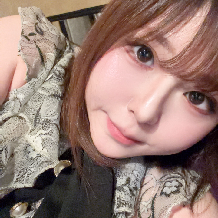 今日も元気に出勤してまーす⊂(`･ω･´)⊃
楽しい時間を一緒に過ごしませんか☺️
おにぃさまからのお誘い楽しみに待ってるよー❣️😆✨
