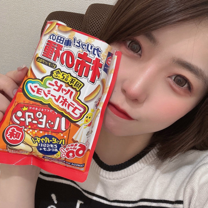 これ美味しいよ🤤買いな🤤笑
一昨日と昨日はありがとうございました♡
ほんと、色々な出会いに感謝です🥲
にもちゃんを選んでくれてありがとう💫
次回は5/20（水）10:00〜18:00です❣️
トークからご予約お待ちしてますん💌