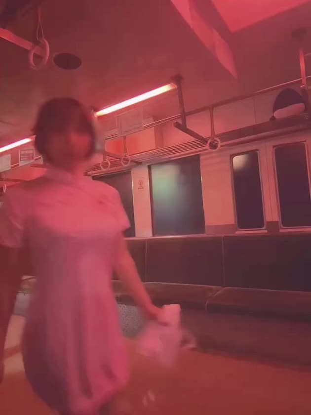 メイドチャイナです！
今回は胸は見えてなくて
下半身中心となっております。
動きがコミカルで早くて見れば見るほど色気ないー🙏
モザイクは顔だけだよ。
引き締まった太ももと
きゅっと上がったまんまるのお尻

って自分で言ってみたりして🤫