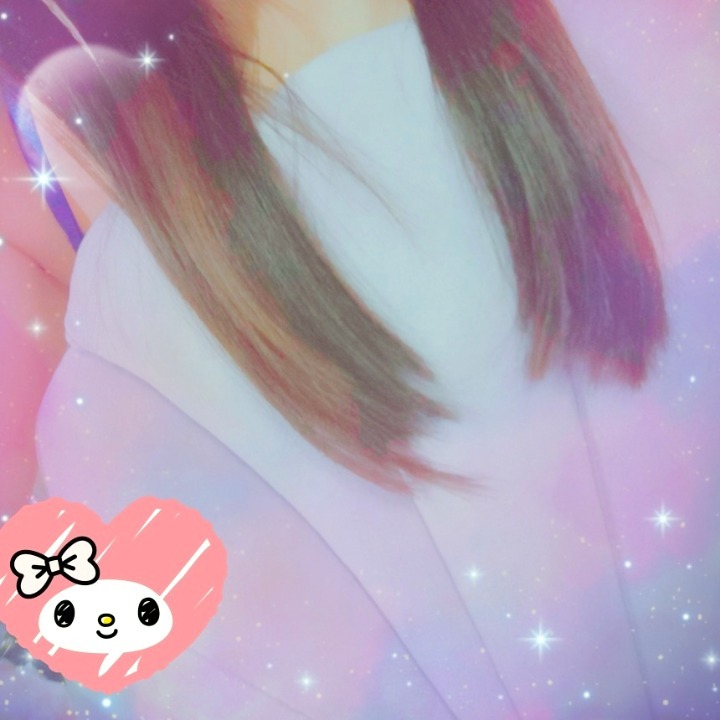 姫チャンに登録しての初投稿！

休みなので髪を切ってきました
似合うかな〜(●´ω｀●)