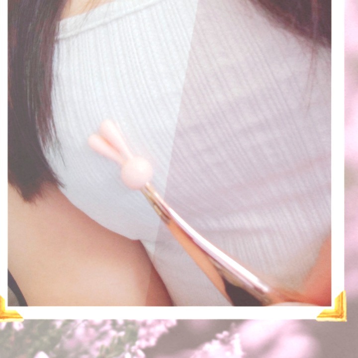 この電マ可愛いでしょ♪

でも威力も凄めなんです

試してみませんか？( ´艸｀)