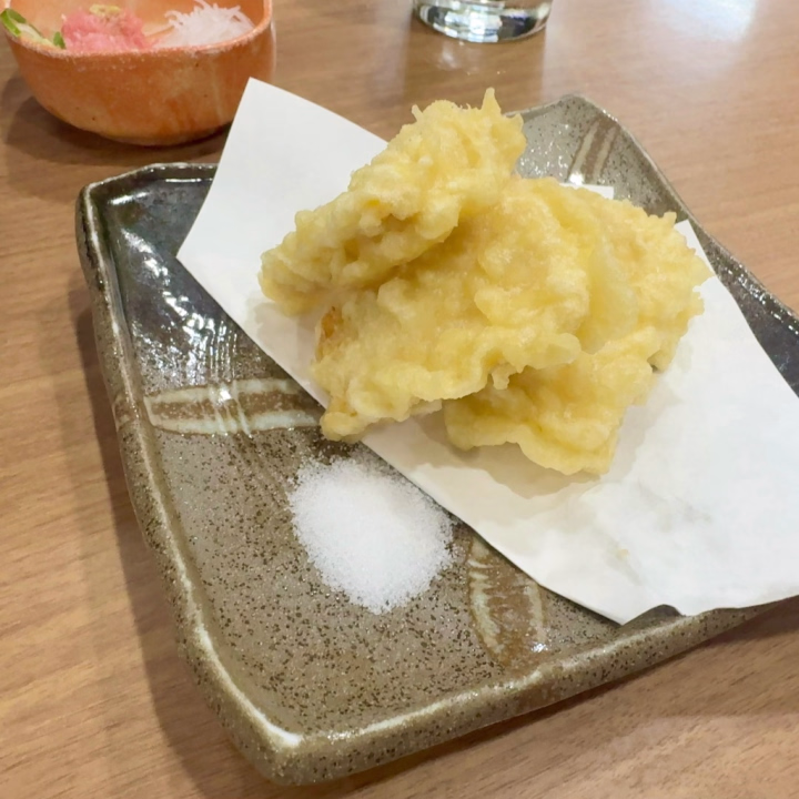 こんにちは！

新橋たっちのおへそ担当

わかばです🔰









昨日もたくさんのご予約、ありがとうごさいました💐🤍


まさかのサプライズでデートのお誘い、すごくすごく嬉しかったです！！久しぶりのすしざんまい、美味しすぎたなぁ…最後に誘ってくれてありがとうごさいました😭✨️



(お寿司の美味しさに夢中になりすぎてお寿司の写真撮るの忘れてました😂)








久しぶりの仲良しさんは、マッサージが上手すぎて今日も変な声が沢山出てしまいました…ヴッみたいな感じの←

鍼を受けてみようということになりましたが、果たしていつ行けるのやら…お店探ししないと😭









ではでは、
本日もよろしくお願いします🌟