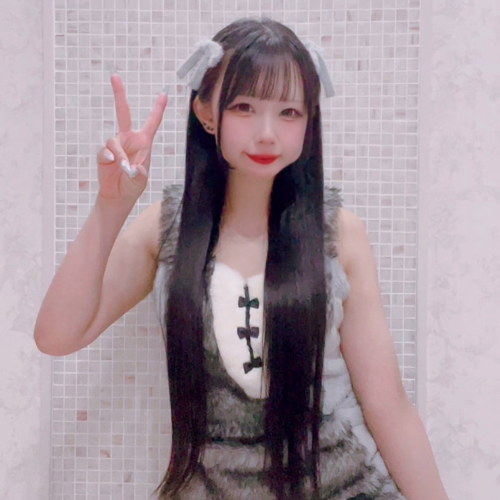 こんばんわ˘ ᴗ  ̫ ᴗ ˘

明日7時〜16時

ハピネス五反田店出勤です(՞ . .՞)ʾʾ♡

明日は五反田でまってるよー！