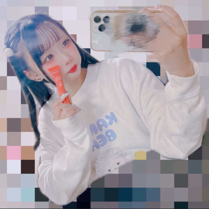近づいたときの香りは

ヘアミルクと

リップの香りだと思うます(* ´ ꒳ ` *)♡

ヘアミルクは

ヴェールプラスのピンク色

リップは

ラネージュのメープル

使ってるよ꒰ ⸝⸝ɞ̴̶̷ ·̮ ɞ̴̶̷⸝⸝꒱♡