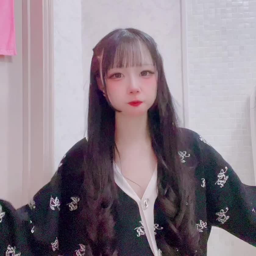 お見送りはカーディガンで

してるんだけど

ちょっと短くてあぶないのᐡ⸝⸝>  ̫ <⸝⸝ᐡ
