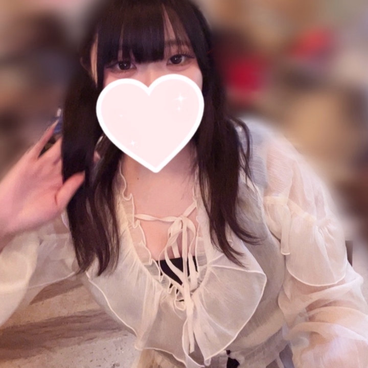 こんばんは！要です！


日曜日もありがとうございました〜！


次の出勤が27日の土曜日〜！
結構あいちゃう🥺🥺


髪の毛イメチェンしたので土曜日会いに来てくれたら嬉しいです！！


おやすみなさい〜！