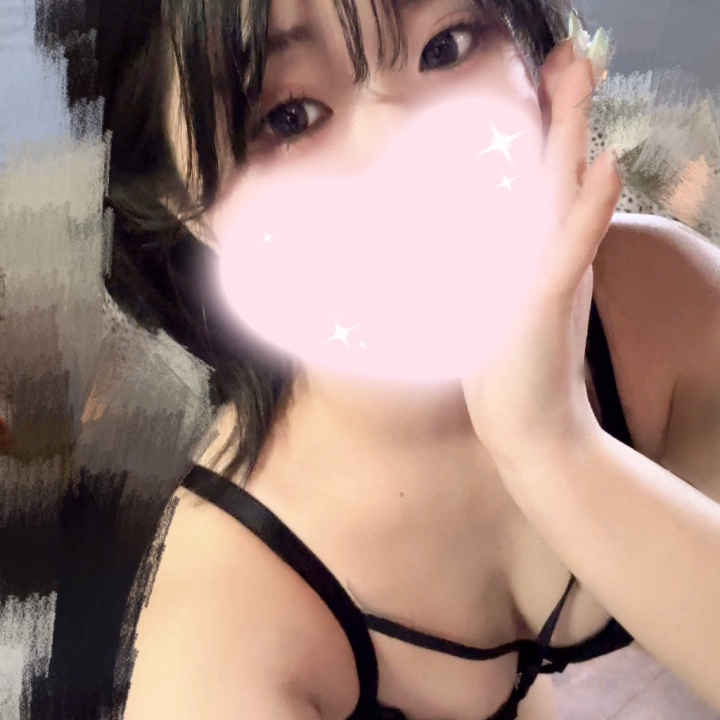 こんばんは！要です！

本日遅刻すみません🙇‍♀️🙇‍♀️

19時から3時間ほど出勤してました！


待っててくれたおにいさんすみません！




明日も出勤！
時間変更で18時になってます🙇‍♀️