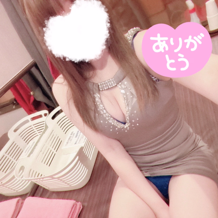 こんにちは🙂

お礼が遅くなりましたが、4月も少ない出勤でしたが、遊んでもらえたお兄様方ありがとうございました😌🫶
5月スタートの昨日も、お休みに遊んでくれたお兄様方、マットで気持ちよくなってもらえて、褒めてくれたり楽しい空間をありがとうございました😊
また会えたら嬉しく思います🫶