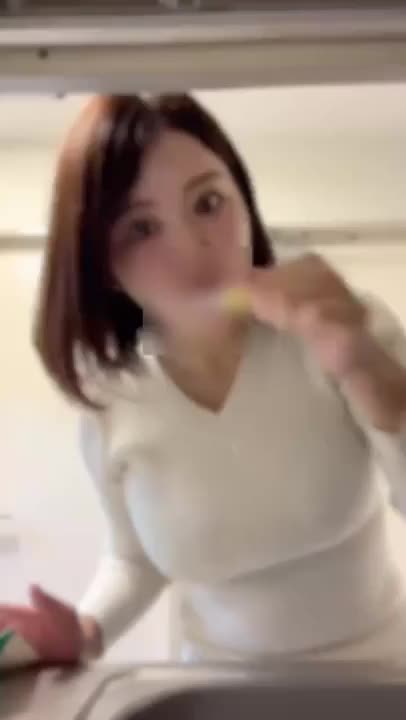 こんなのでも

勃起しちゃうの？？