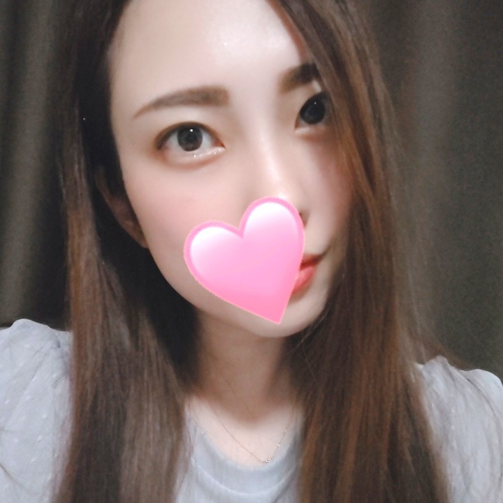 こんばんわ、かなえです🌸

20時からいてるよー❤️
ただいま向かってます😉✨

お時間合うお兄様は
ぜひぜひお相手をっ🥺

待ってますっ😍！