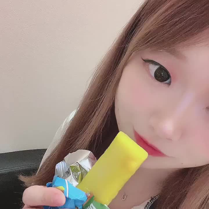 知覚過敏だからペロペロしないと食べれない( ；ω； )　お兄様のもペロペロしたいな(´,,ฅωฅ,,`)