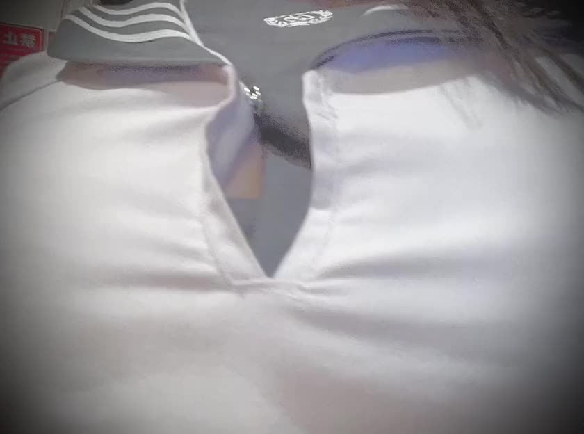 胸が大き過ぎて…ボタンがよく外れちゃう……🙈🔞

応援よろしくお願いします🥹🙏

こんな爆乳痴女にいじめられたい変態さんはブーリーで待ってるね🫶