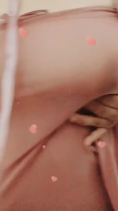 おっパイ超敏感です(。・ω・)σ(。・ω・)σ゛ﾂﾝﾂﾝ