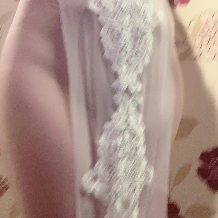 スケスケは夏っぽい？🤭💓
下は何も履いてないよ〜！