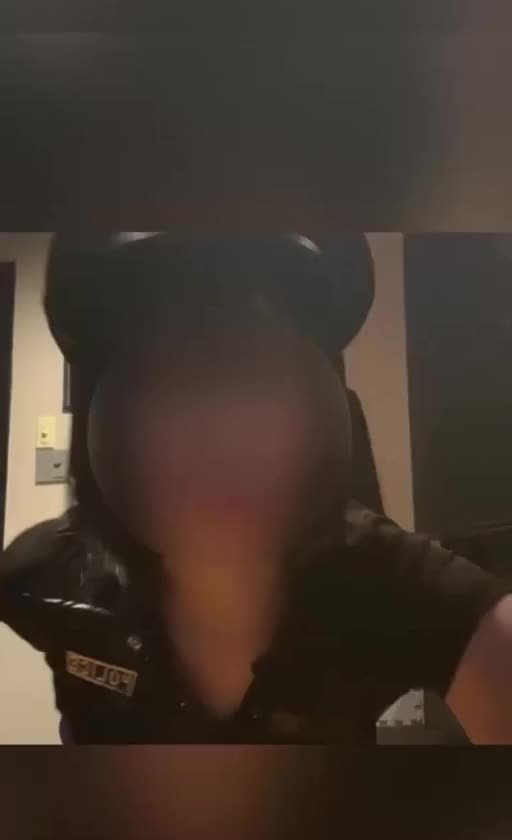 すいに捕まったら一生逃さないよ？👮⛓️💕

逃げるな〜！覚悟しろ〜！！笑