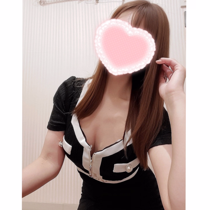 こんにちは✨️
来月にはやっと回線がつながりそうな兆しが見えてきた〜ꉂ🤣𐤔
何度も電話したり、原因を調べに来てもらったり… この1ヶ月、バタバタすぎたーー😂💦 
ようやく解決しそうでひと安心😌✨
昨日もヒメチャンネルからご予約して、会いに来てくれた皆さま、本当にありがとうね😊 楽しかったよー🎵
本日からまたよろしくお願いいたします✨
ご予約様、ありがとうございます🎵 
お会いできるのを楽しみにしてますね😉
まだ空き枠ありますので、お時間やタイミングが合いましたら遊びに来てくれたら嬉しいです🌸
ご予約・ご来店お待ちしておりますね🍀