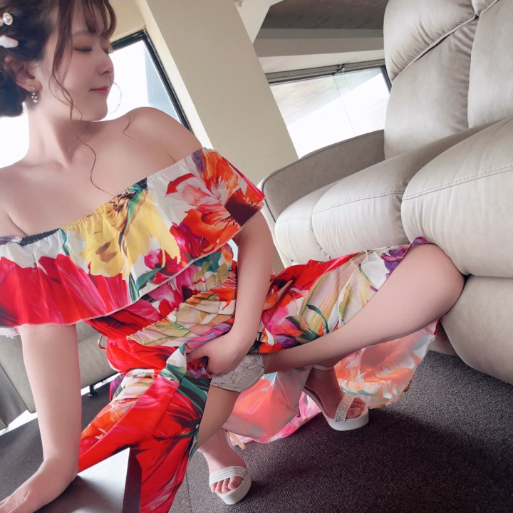 こんばんは🍀🫧

今日から5月が始まりましたね!!

今日も素敵な出会いを
本当にありがとうございました💗

5月に入った初日から
充実した時間を過ごさせていただき
本当に感謝しております🙇‍♀️

明日も9時より出勤しておりますので
よろしくお願いします🙇‍♀️

今日も1日本当にありがとうございました❣️

明日もお兄様の癒しとなれるよう
尽力いたします💗


それでは\★/


おやすみなさいませ🌙*ﾟ


Opera♡ひなの