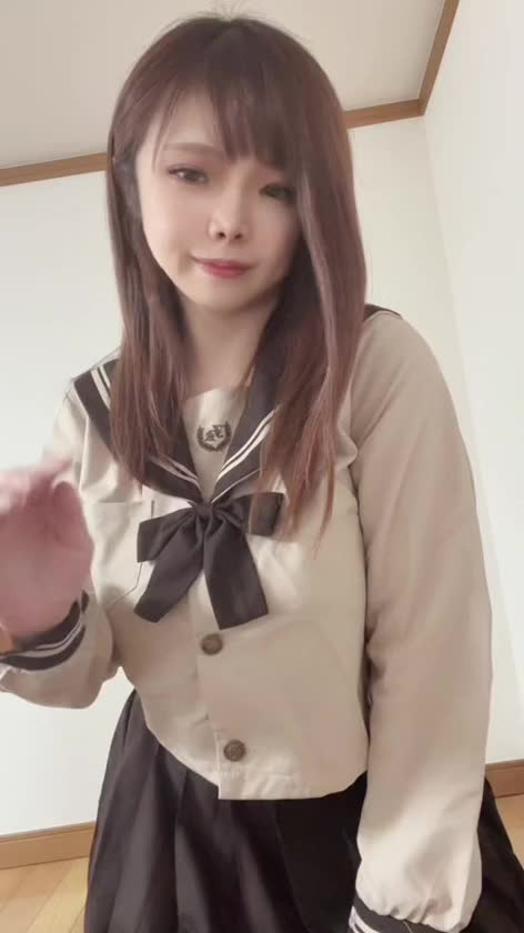 だいぶ遅くなっちゃったけど、動画イベントの生徒編に参加します❤️

合法エロエロJKとイケないことしませんか？

てか下着が豪華すぎてJK感ゼロ😅