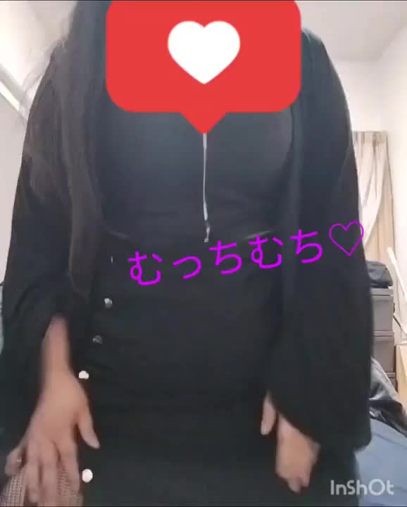 前の動画でごめんちゃい(´>∀<｀)ゝ
むちむちえろえろ♡
ぜーんぶおっきい！ふわふわ系女子はお好きですか？♡
当店に沢山居るから是非見てみてねん( *˘ ³˘)ﾝﾏ♡