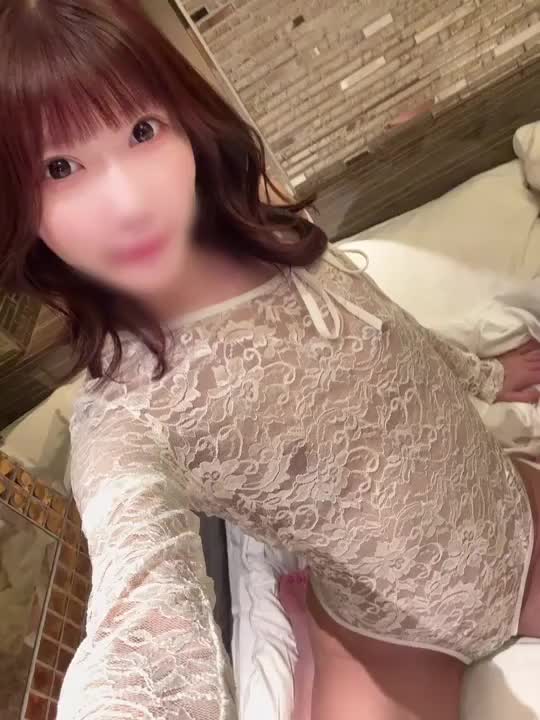 紛うことなきつるぺた😌
こんな見た目でもS女だし痴女で変態くんのこと責めちゃうよ💗