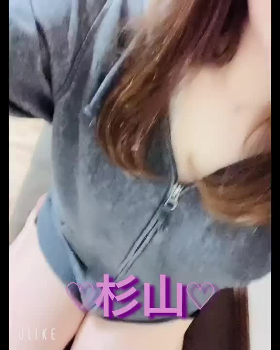 もにもに