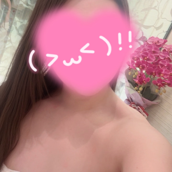 3/27のおれい！！

ガネーシャ仲良しさん💖
いつもういかのモチベをあげてくれてほんとうに、ありがとーっ( *˘ ³˘*)！！
最近また定期的に会えて嬉しいよ✨
今回は2回きもちよくなってもらえてよかった💋
おすすめしてくれた車の内側拭くやつ
早速買ってきたー！！
今度車内きれいにするときに使ってみるね🚘

ご自宅のご新規さま🏡
気さくなお兄様で安心いたしました💖
ういか初めての自宅だと緊張するから（笑）
電マでバチバチに攻めていただき、
いっぱい気持ちよくなっちゃいました！
5年ぶり？くらいにデリで出せたとのことで嬉しさいっぱいです🍌💖
たくさんお話もきかせてくれてありがとうございました！また会いましょうね🥰