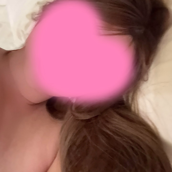 ごめんねめちゃ順番おかしくなってて！
2/21のお礼ですっ😭😭😭

ハヤンなかよしさん💖
事前予約ありがとー！！ ＆年末年始からあんまり期間あかないうちにまた会えたから嬉しみの舞がすぎた💕✨
いつも癒やしのひとときをありがとうだよ😭
アニメの話とかもできてたのしすぎるあっという間の185分だよいつも🥲✨
また会えるの楽しみにがんばる🥰✌

ギンザご新規さま💕
はじめましてのお兄さん嬉しい〜！！
優しさにあふれるお兄様で
安心いたしました🥰
たくさん密着できて気持ちよかったよ💕
色々とお話もしてくれてほぐれました👌
いびきかいて寝てたの可愛かったです🥹✨
またお時間あうときにはよろしくお願いします💖