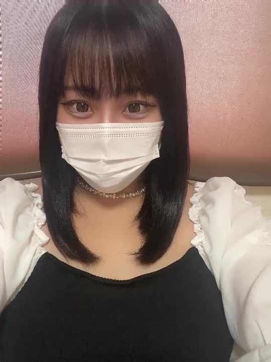 耳掛け1回でできなかったぽ>_< きょも19時から5時までいるよう💗こはくと一緒にあーそーぼっ！