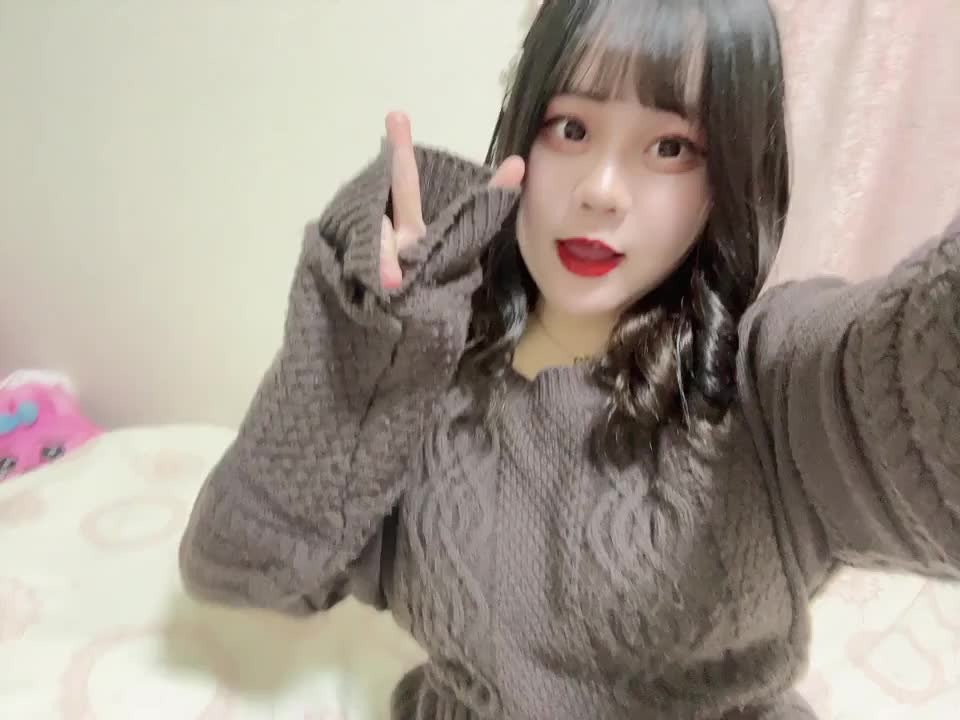 2022ラスト出勤〜！！！今日もたくさんたくさんこはくと遊んでください🥺🤍🤍お誘い待ってるよーーっ！