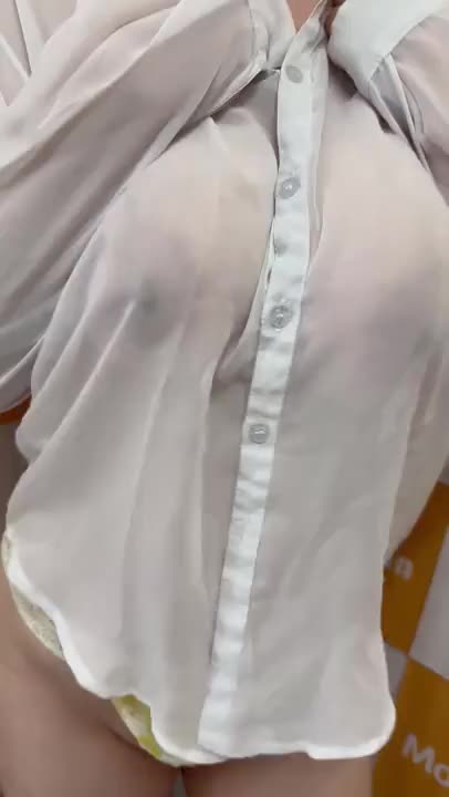 乳首は少し小さめです🥹