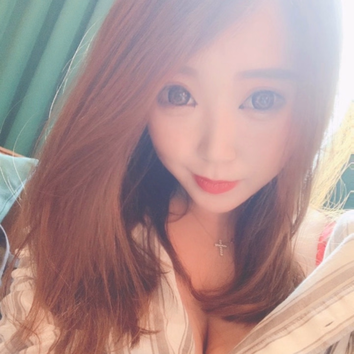 こんにちは

昨日もありがとうございました❣️

風邪強いけど、天気いいから出勤前の散歩が気持ちいい


今日も24時までなので
ぜひ遊ぼうね