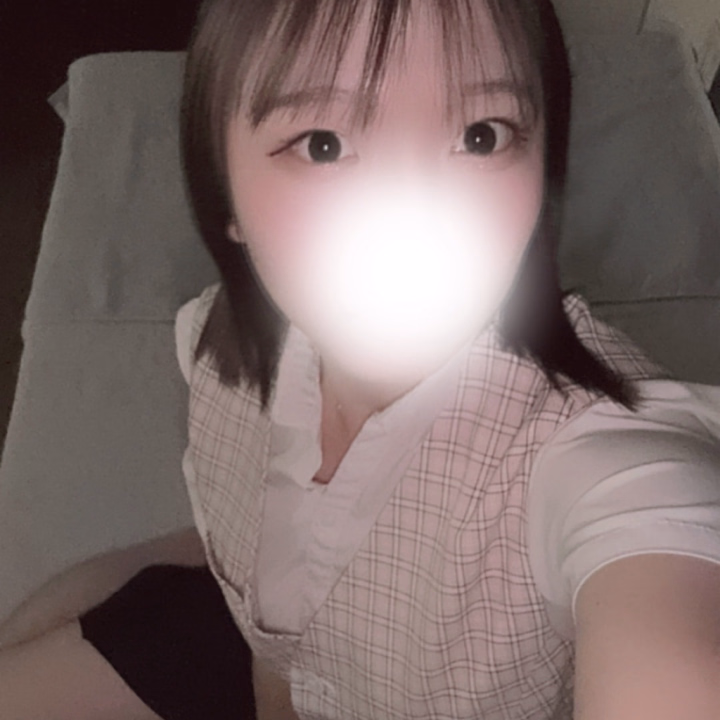 おはよ〜！
本日は今月ラストの出勤ですっ！！

17:30までいます✨

お誘い待ってます💗

みく🎀