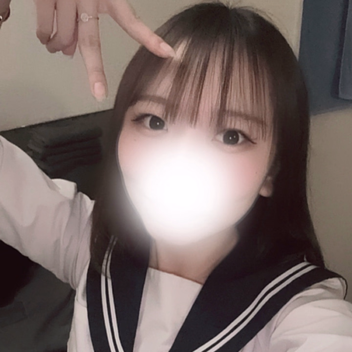こんにちはー！

急遽ですが！！
本日出勤してますー！

ラストまでいるので
お時間合うお兄様ー！！
お誘いお待ちしてます🥹💞

みく🎀